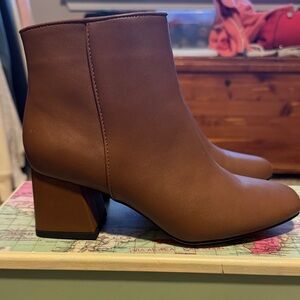 Michael Shannon Tan Ankle Booties